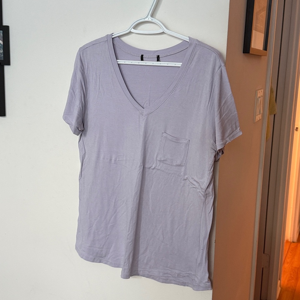 Light Purple Vneck Tshirt (no Tag)